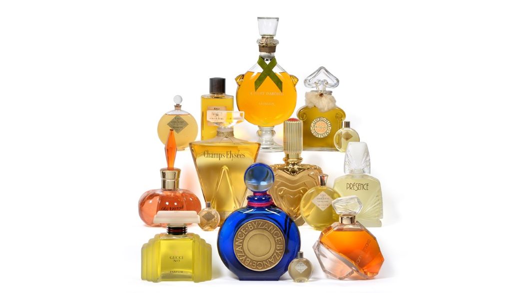 HEAVEN SCENT Remarkable Collection of Perfume Bottles to be